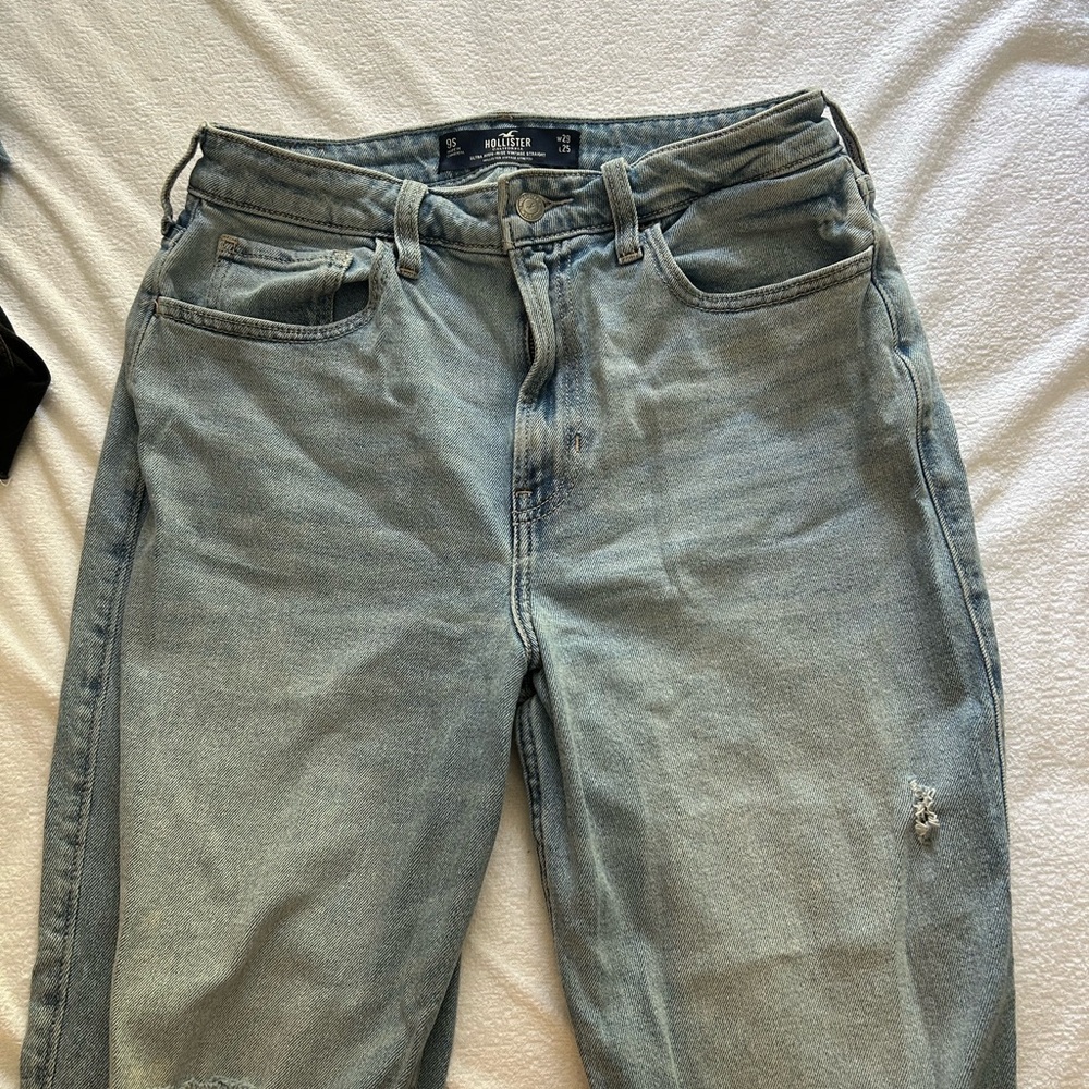 Hollister Ultra High Rise Straight 29 Short